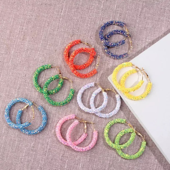 White Glitter Cubic zirconia hoop Earring - Picture 8 of 11